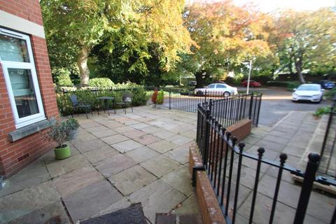 Apartment 17, The Hall Allerton Hill, Chapel Allerton, Leeds, LS7 3NZ