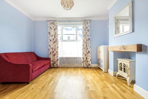 13 Queens Road, Teddington, TW11 0LX