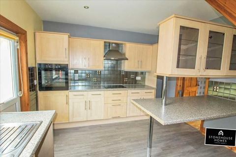 2 bedroom terraced house to rent, Alexandra Street, Preston