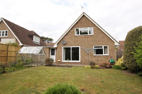 24 Badgers Walk, Dibden Purlieu, Southampton, SO45 4BU