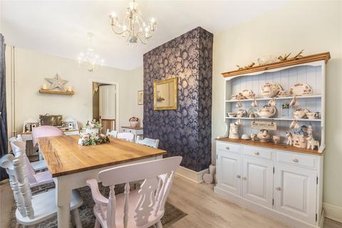 132 Park Street, Grimsby, DN32 7NT