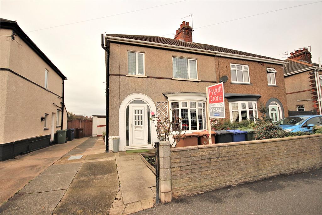 Carr Lane, Grimsby, DN32 3 bed semidetached house £150,000
