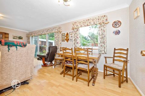 22 Berkeley, Letchworth Garden City, SG6 2HA