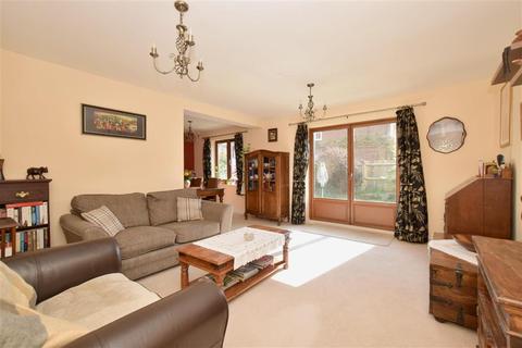 29 Oak Tree Lane, Woodgate, Chichester, PO20 3GU