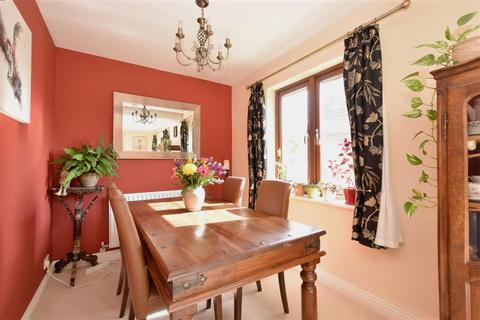 29 Oak Tree Lane, Woodgate, Chichester, PO20 3GU