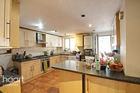 27 Colbert Drive, Leicester, LE3 2JB