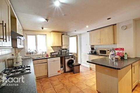 27 Colbert Drive, Leicester, LE3 2JB