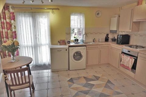 17 Ridge Close, London, SE28 0HX