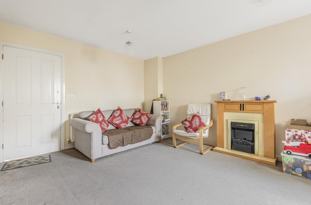Hatley Road, Bitterne, Southampton, Hampshire, SO18 3 bed terraced house £245,000