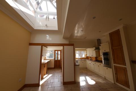 33 Okehampton Road, Exeter, EX4 1EH