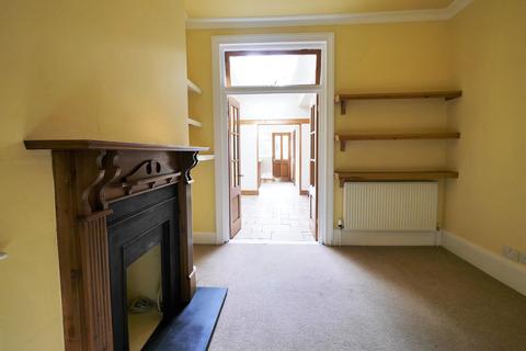 33 Okehampton Road, Exeter, EX4 1EH