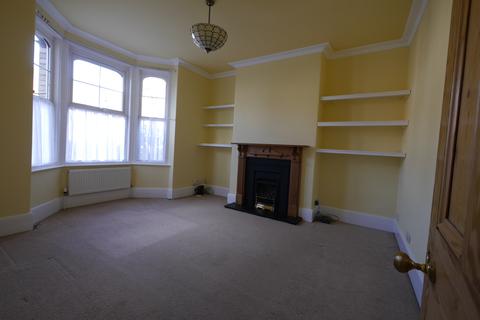 33 Okehampton Road, Exeter, EX4 1EH