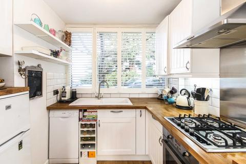 9 Blagdon Walk, Teddington, TW11 9LN