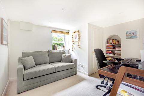 41a Latimer Road, Godalming, GU7 1BW