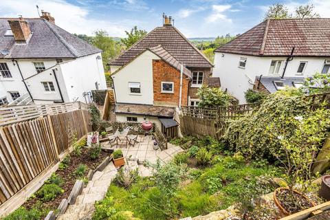 41a Latimer Road, Godalming, GU7 1BW