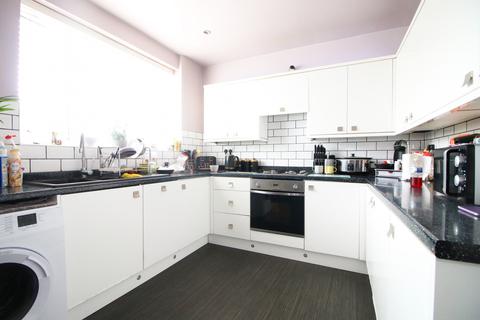 7 Cambridge Road, Fleetwood, FY7 7EY