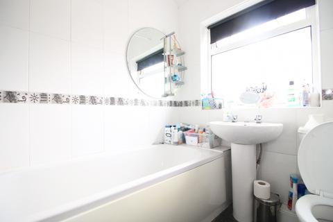 7 Cambridge Road, Fleetwood, FY7 7EY
