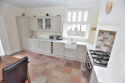 70 Alexandra Road, Wolverhampton, WV4 5UB