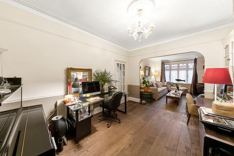 34 Silverton Road, London, W6 9NY