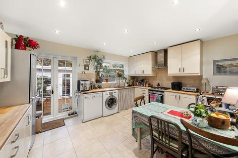 34 Silverton Road, London, W6 9NY