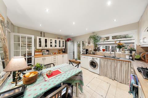 34 Silverton Road, London, W6 9NY