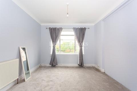 76 Barons Keep, London, W14 9AU