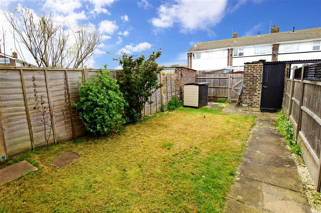 Daniel Close, Lancing, West Sussex 3 bed semidetached house £305,000