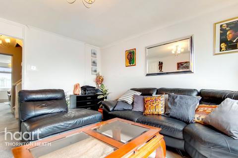 16 Montgomery Close, Mitcham, CR4 1XT