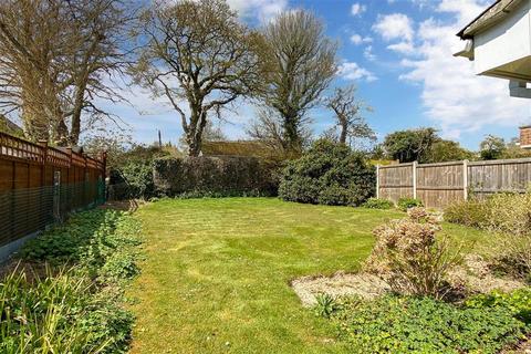 9 Bedingfield Way, Lyminge, Folkestone, CT18 8JH