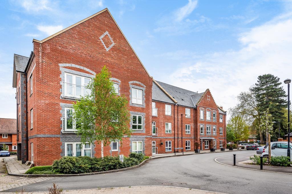 Cholsey Meadows, South Oxfordshire, 2 bed apartment £1,100 pcm (£