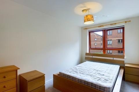 2/6 St. Clair Road, Edinburgh, EH6 8JY