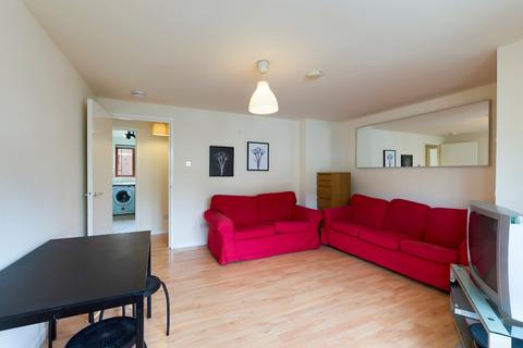 2/6 St. Clair Road, Edinburgh, EH6 8JY