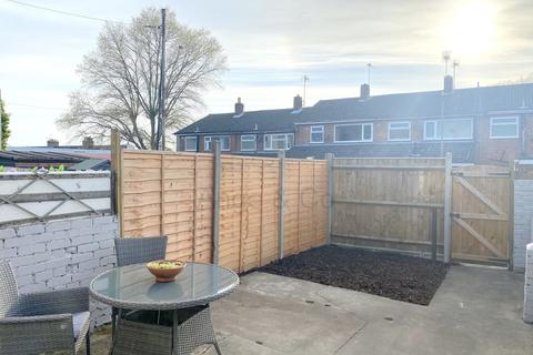 27 Avondale Road, Lowestoft, NR32 2HU