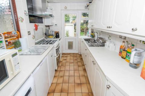 37 Hackbridge Park Gardens, Carshalton, SM5 2HE