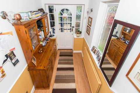 37 Hackbridge Park Gardens, Carshalton, SM5 2HE