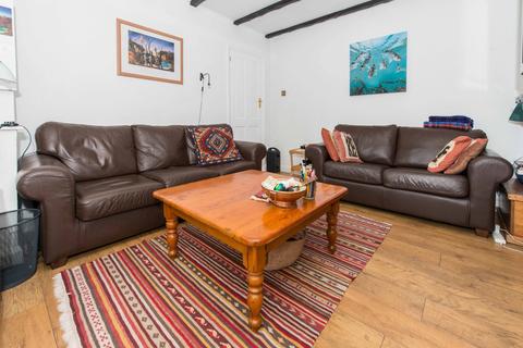 37 Hackbridge Park Gardens, Carshalton, SM5 2HE