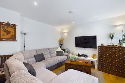 2 bedroom apartment for sale, Horsham, West Sussex