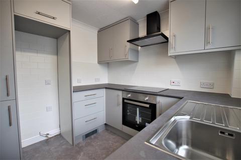 16 Ashbrook Close, Uttoxeter, ST14 8UL