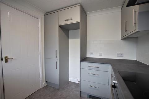 16 Ashbrook Close, Uttoxeter, ST14 8UL