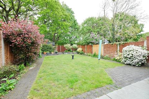 30 Walsingham Road, Orpington, BR5 3BW