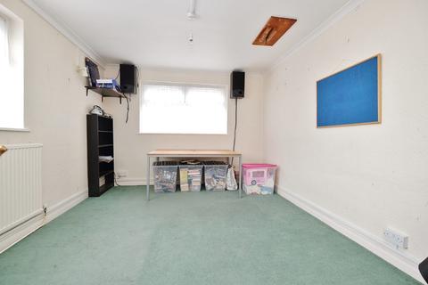 30 Walsingham Road, Orpington, BR5 3BW