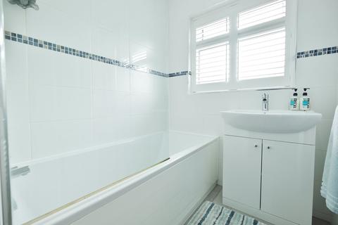 30 Walsingham Road, Orpington, BR5 3BW