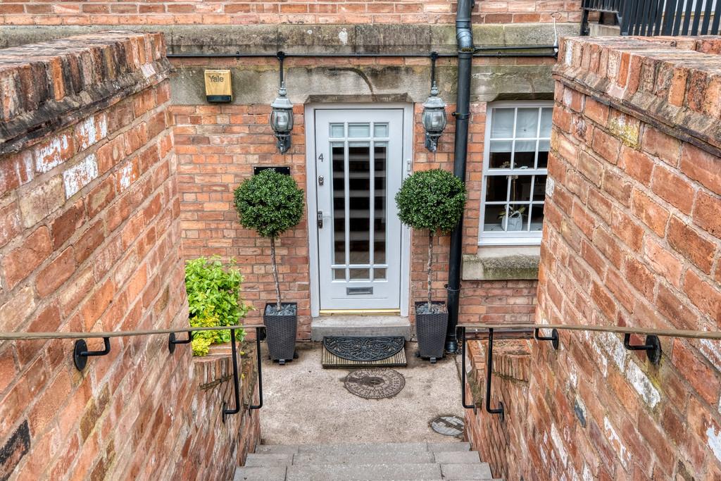 Norton Barracks, Norton, Worcester... 3 bed apartment £275,000