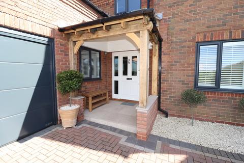 34 Frythe Close, Kenilworth, CV8 2SY