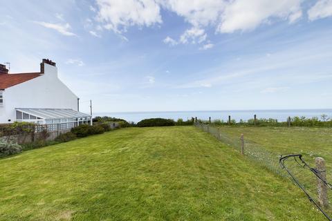 19 Cliff Road, Overstrand, Cromer, NR27 0PP