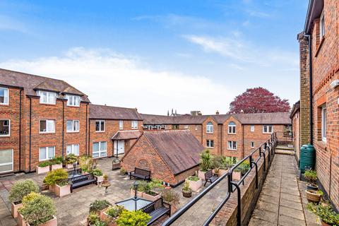 2 bedroom apartment for sale - St. Swithun Street, Winchester