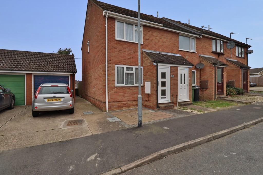 Fisher Road, Diss 2 bed end of terrace house £200,000