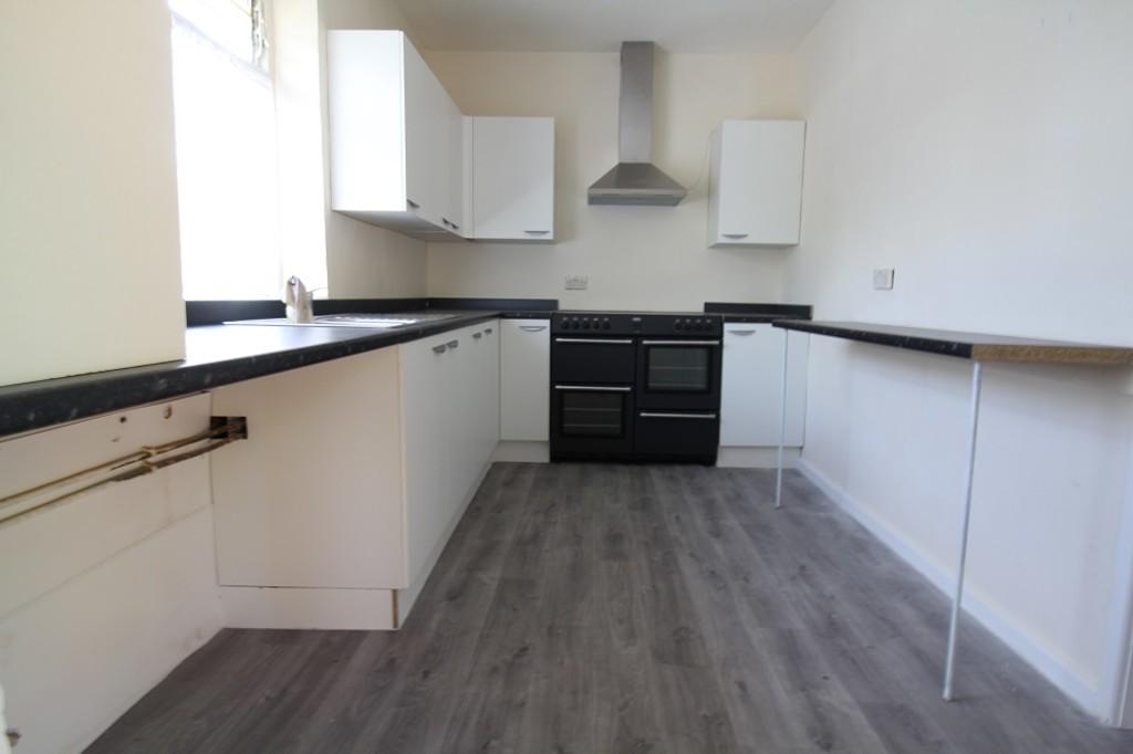 Bilston Road, Willenhall 3 bed detached bungalow £850 pcm (£196 pw)