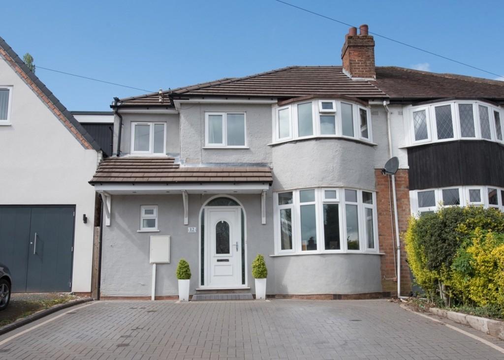 Harcourt Drive, Four Oaks 4 bed semidetached house £395,000