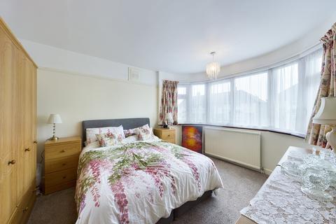 37 Cavendish Avenue, Ruislip, HA4 6QJ